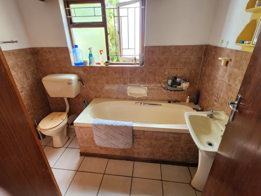 6 Bedroom Property for Sale in Ruiterbos Western Cape